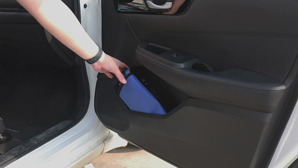 Waterproof Dog Car Seat Cover – Scratch-Resistant Oxford Fabric (Front & Back Seat Use)